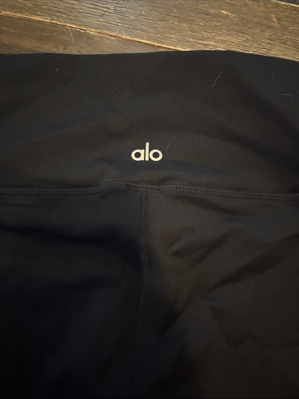 ALO Yoga Black High-Rise Legging shorts with Tag - Picture 11 of 12